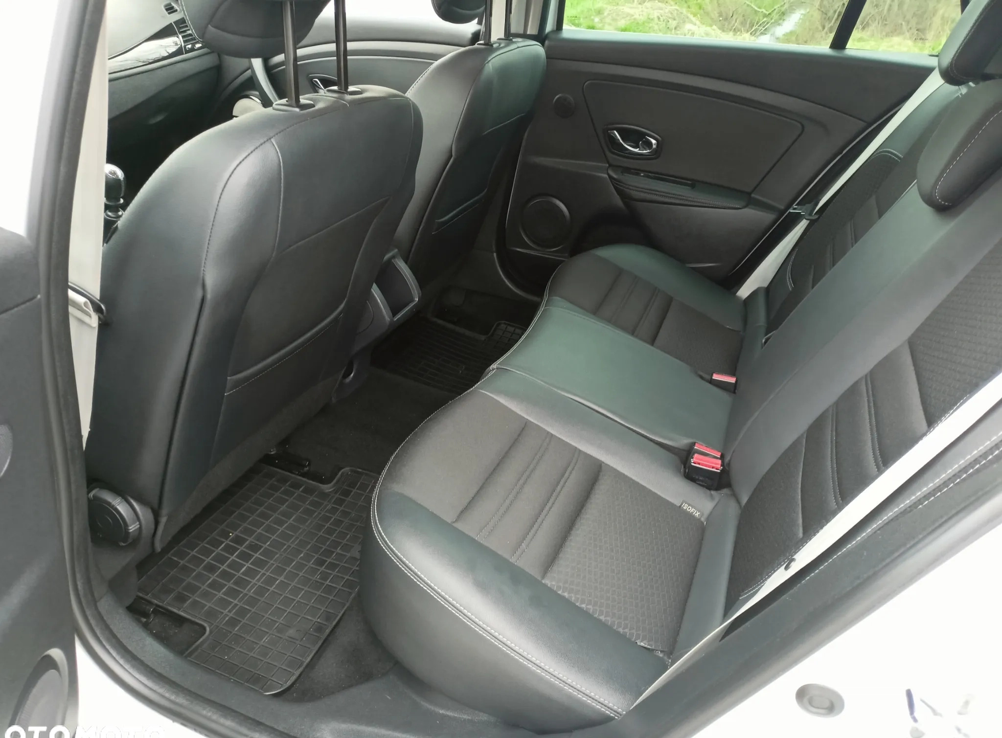 Renault Megane cena 32500 przebieg: 217500, rok produkcji 2014 z Niepołomice małe 529